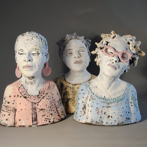 Buste Sister Trio